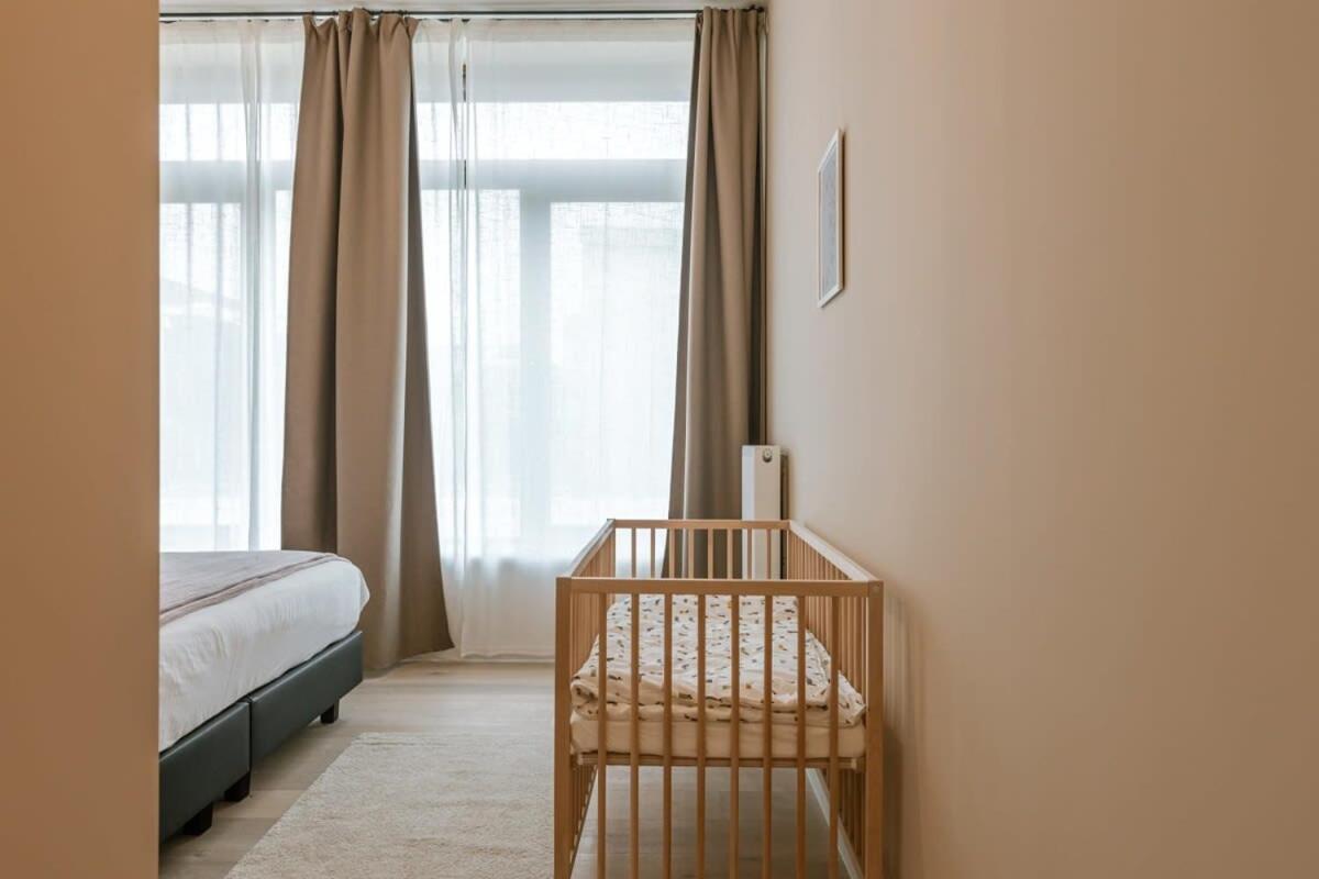 Bright apartment near the beach
