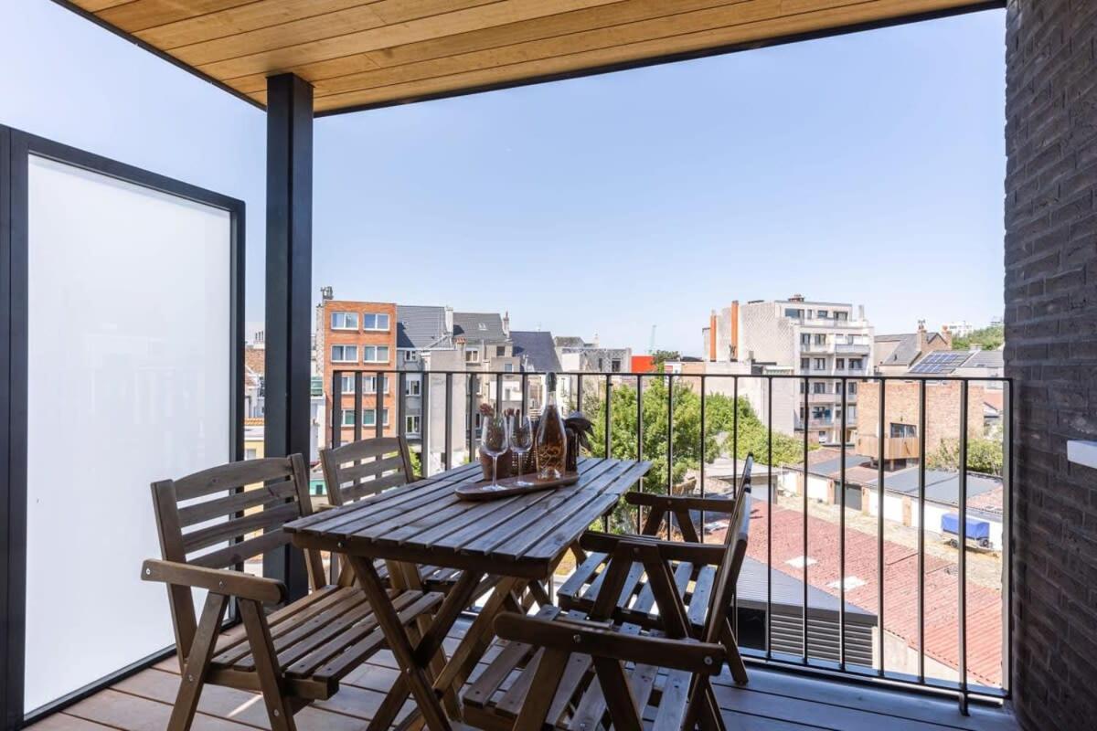 Bright apartment at the harbor of Ostend
