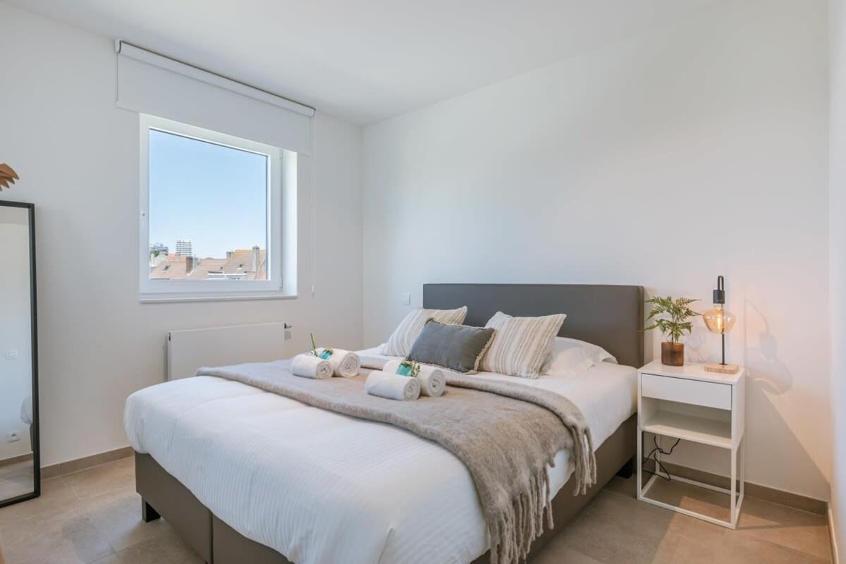 Bright apartment at the harbor of Ostend