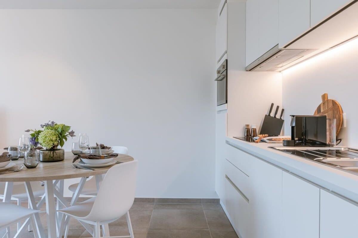 Bright apartment at the harbor of Ostend