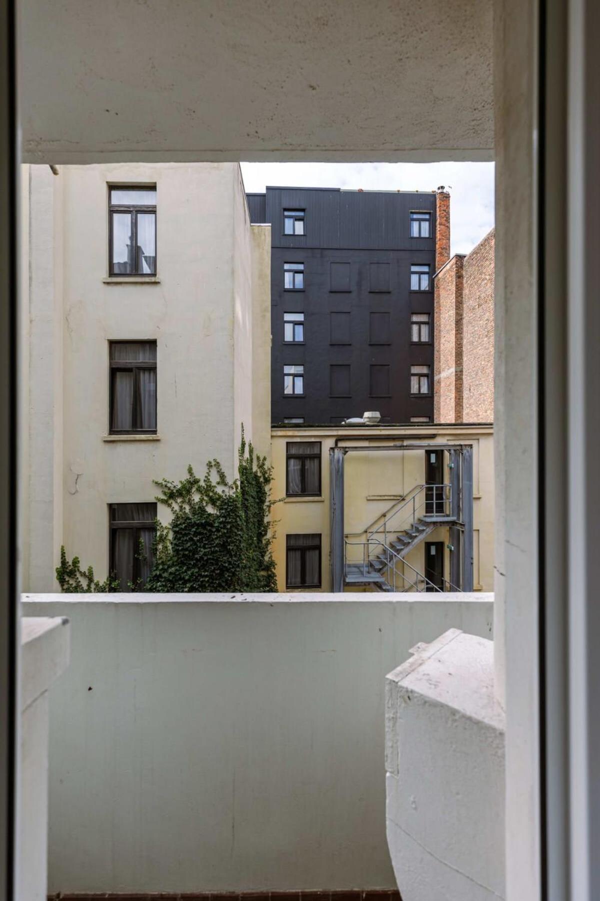 Huswell - Warm & cozy lateral seaview apartment