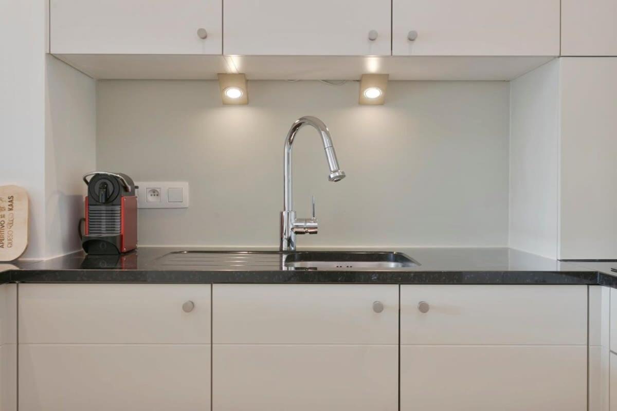 Stunning sunny renovated apartment on top location in 't Zoute