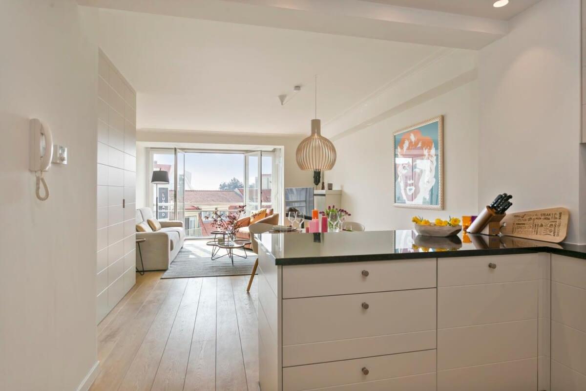 Stunning sunny renovated apartment on top location in 't Zoute