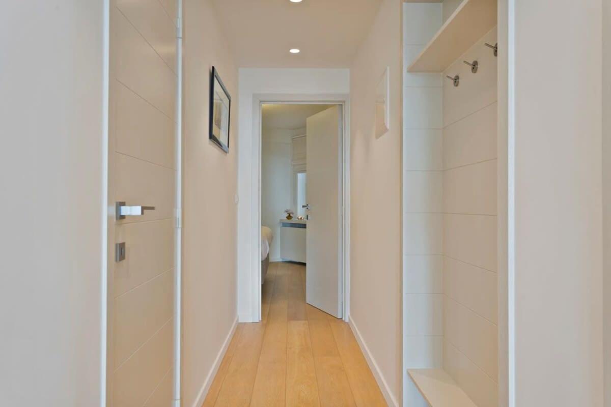 Stunning sunny renovated apartment on top location in 't Zoute