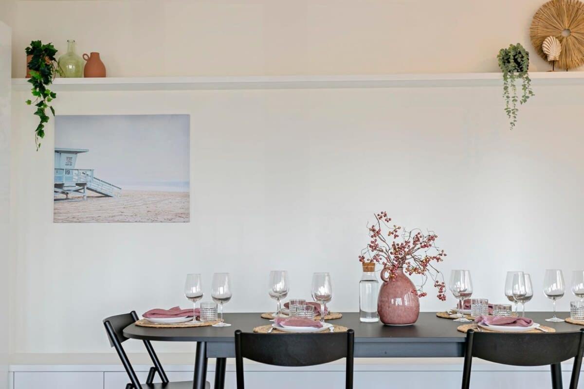 Stylishly refurbished family apartment with stunning sea view