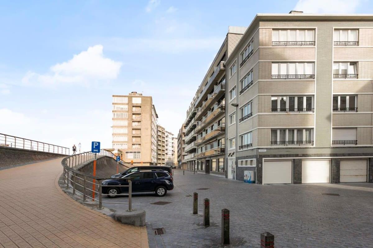Stylishly refurbished family apartment with stunning sea view