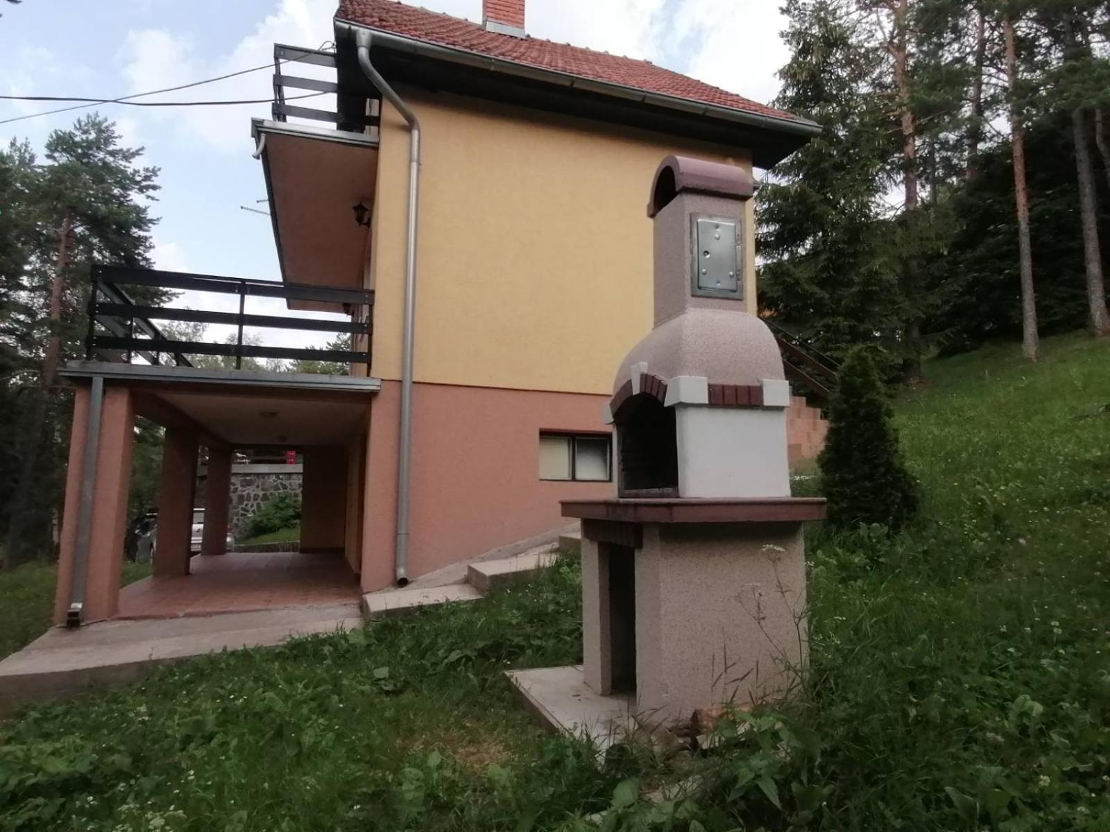 Apartman Crni Vrh Divčibare view 4