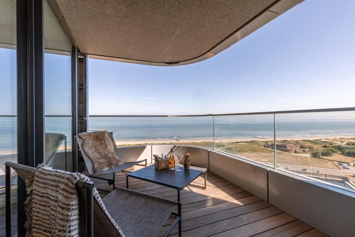 Beautiful new apartment with a stunning view view 3