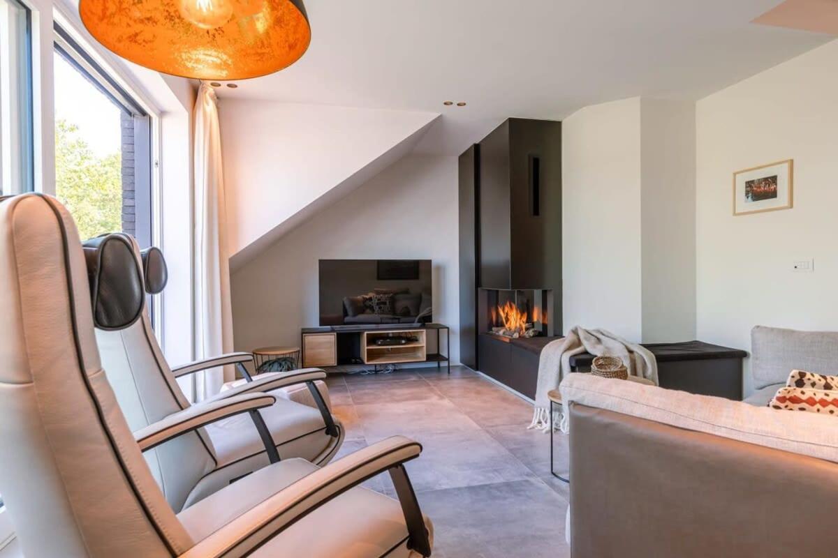Beautiful duplex apartment with private bike parking in the center of De Haan view 5