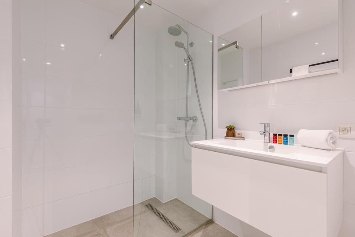 Casiola - Bright modern apartment close to the casino view 4