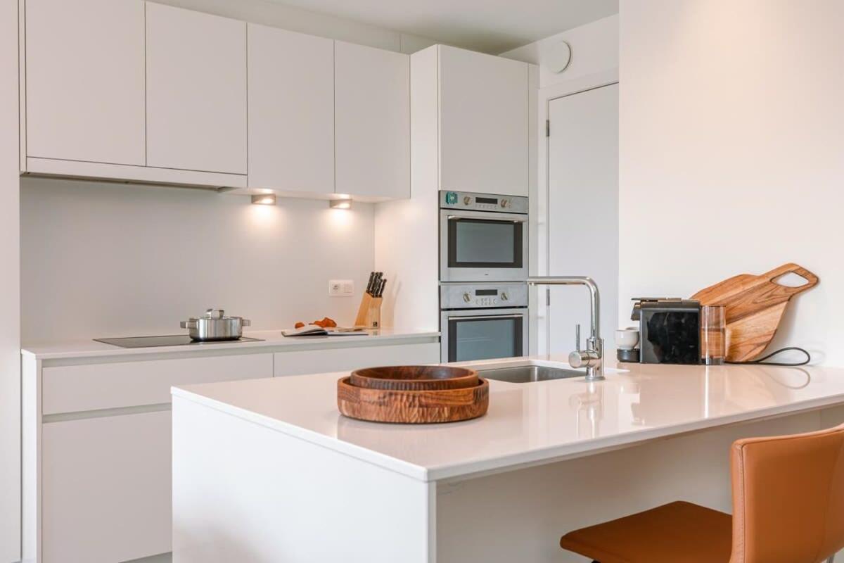 Luxuriously appointed apartment with lovely terrace and private parking view 5