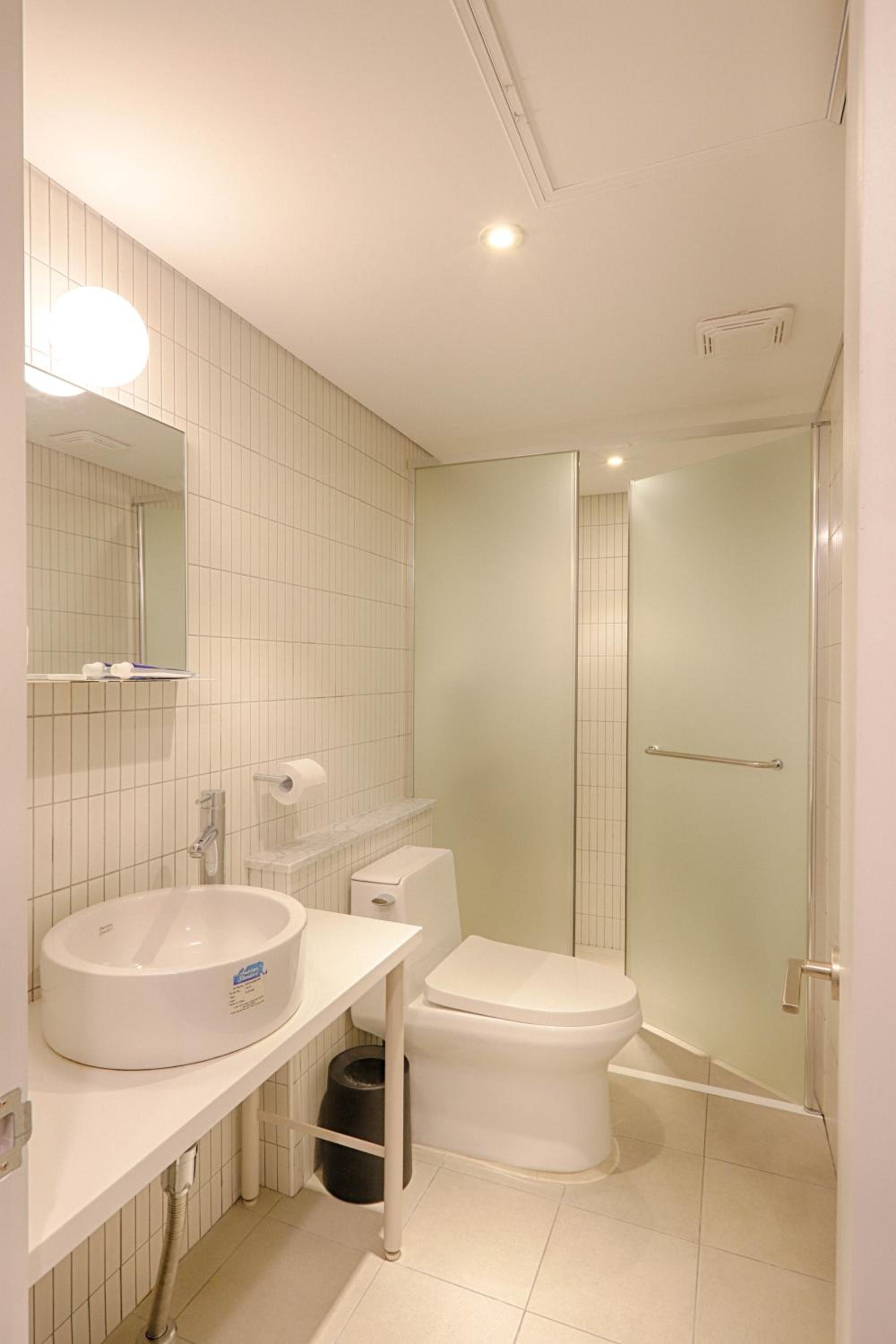 Upflo Hostel