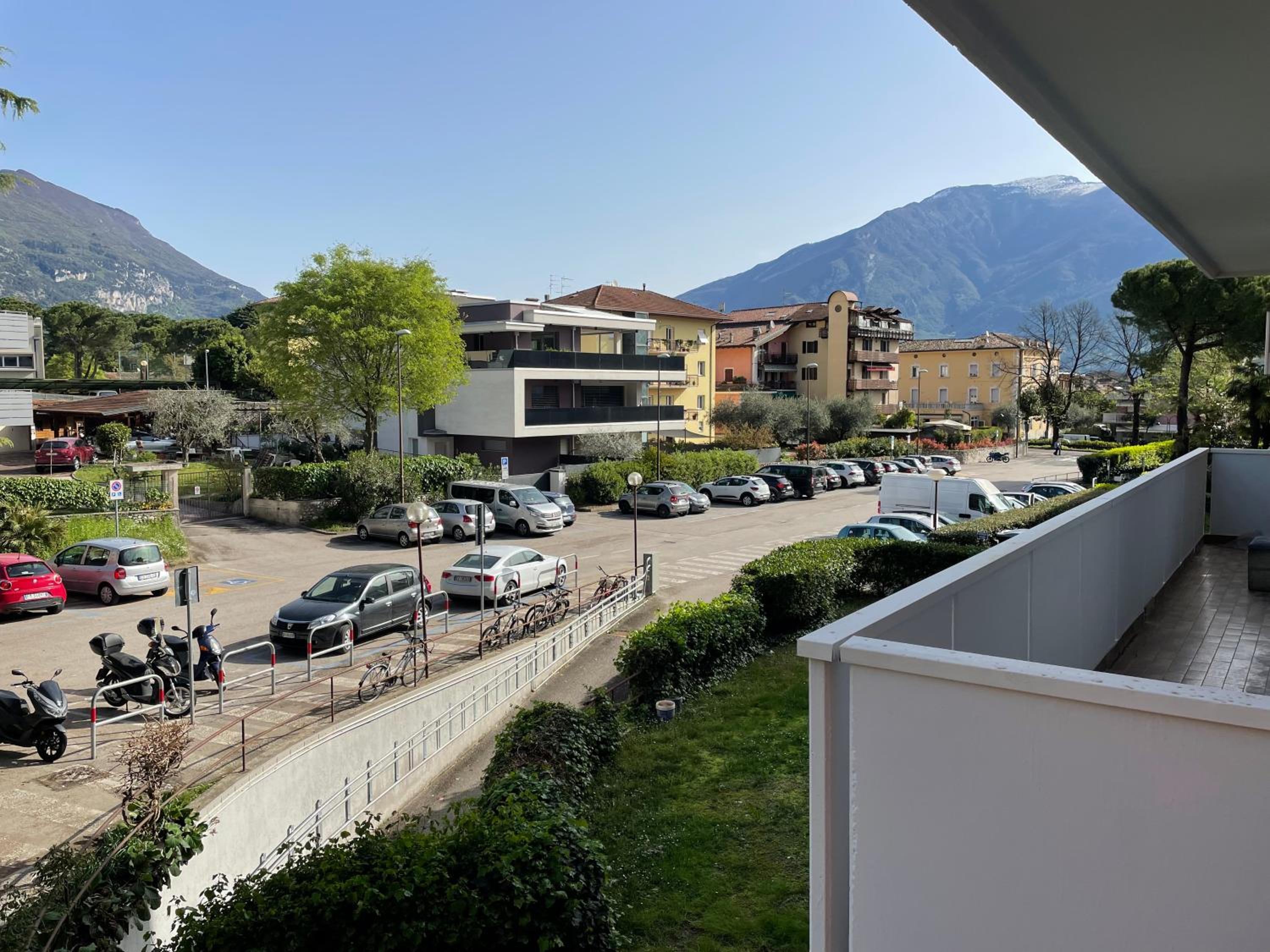 Appartamento spazioso con 3 camere da letto view 2
