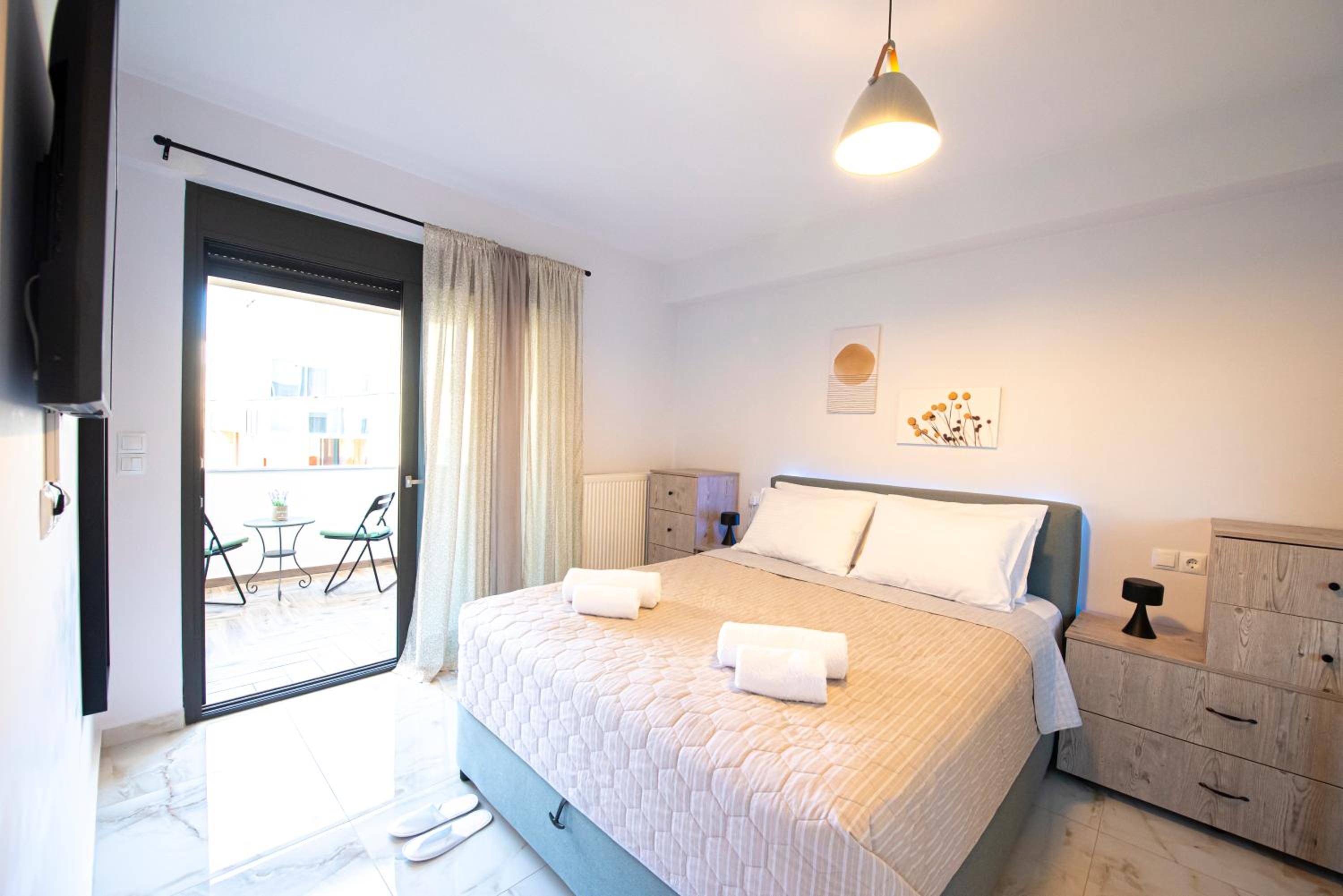 Poem city family apartment in Lefkada town photo 3
