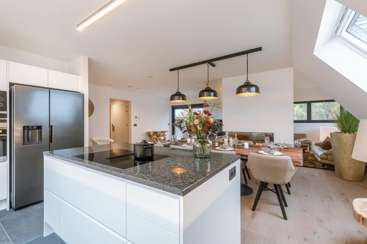 Huswell - Luxurious apartment with parking