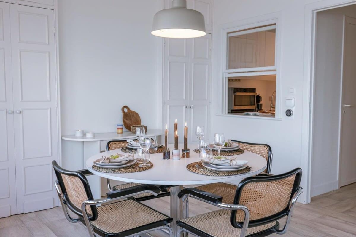 Huswell - Beautiful seaview apartment with private garage