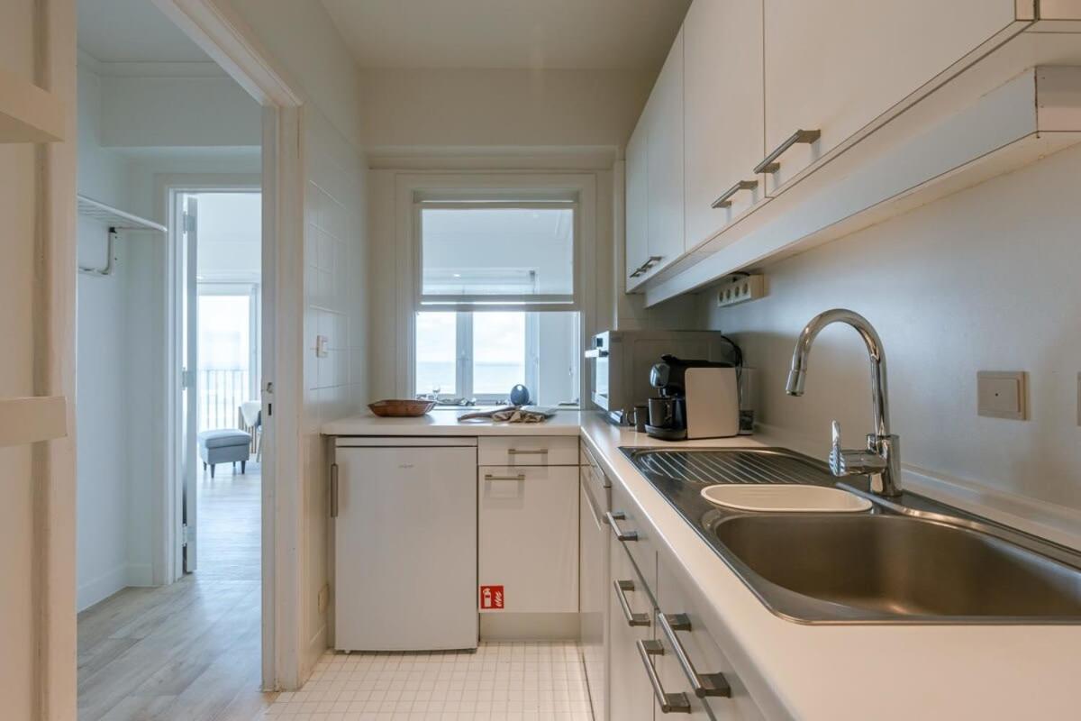 Huswell - Beautiful seaview apartment with private garage