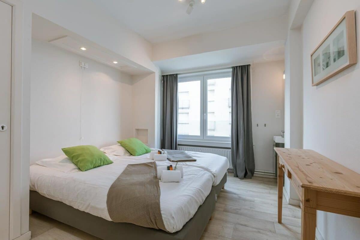 Huswell - Beautiful seaview apartment with private garage