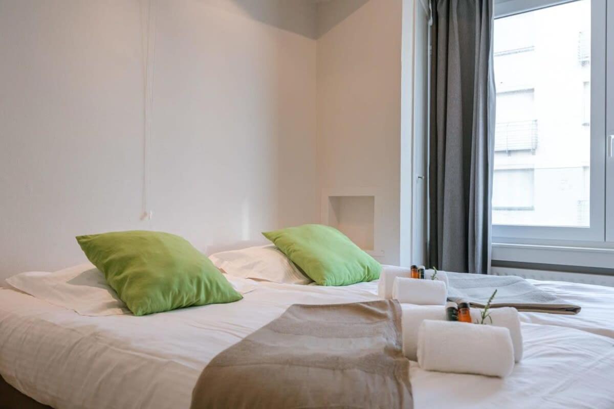 Huswell - Beautiful seaview apartment with private garage