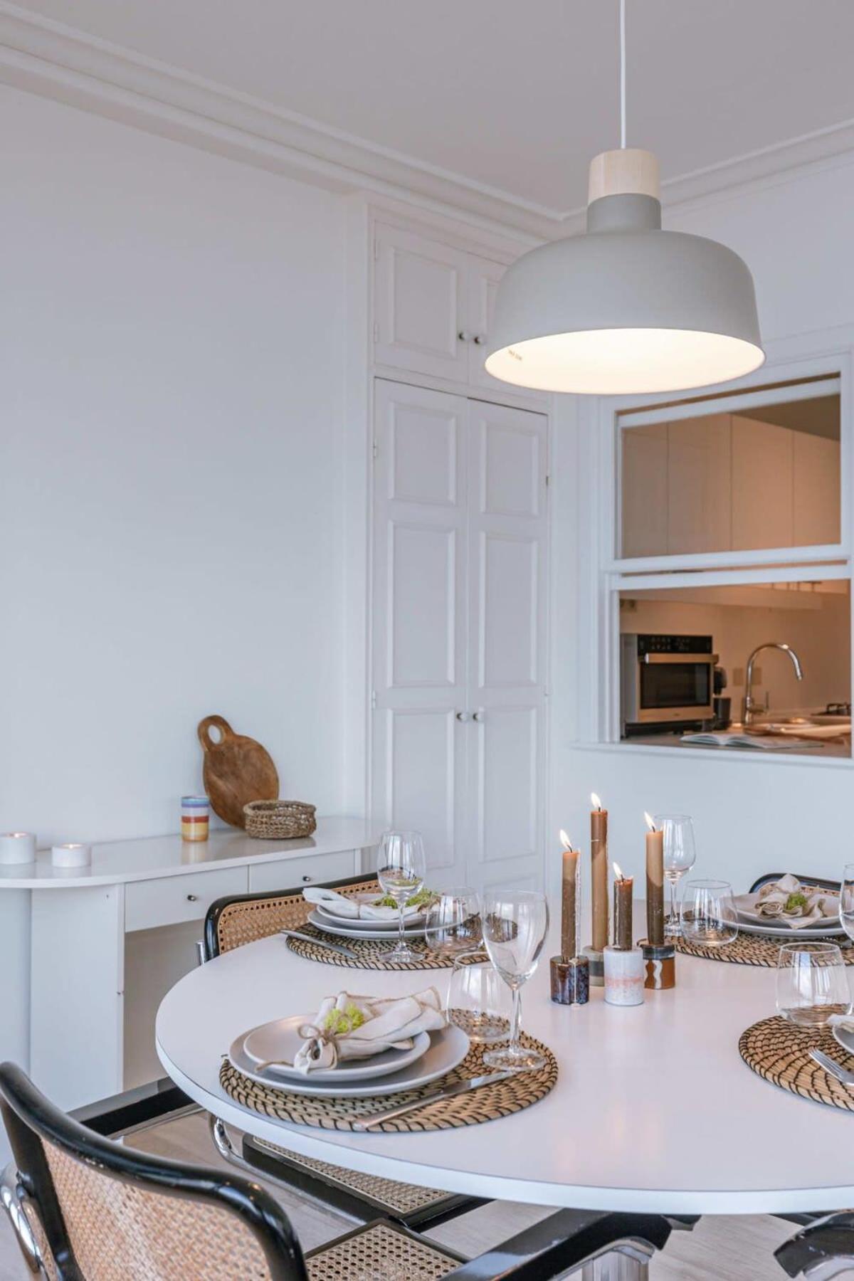 Huswell - Beautiful seaview apartment with private garage