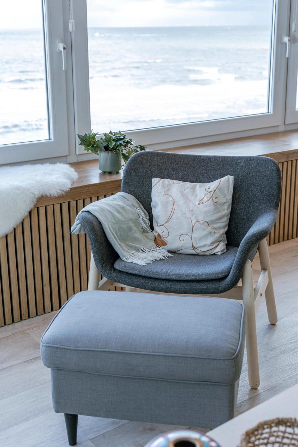 Huswell - Beautiful seaview apartment with private garage