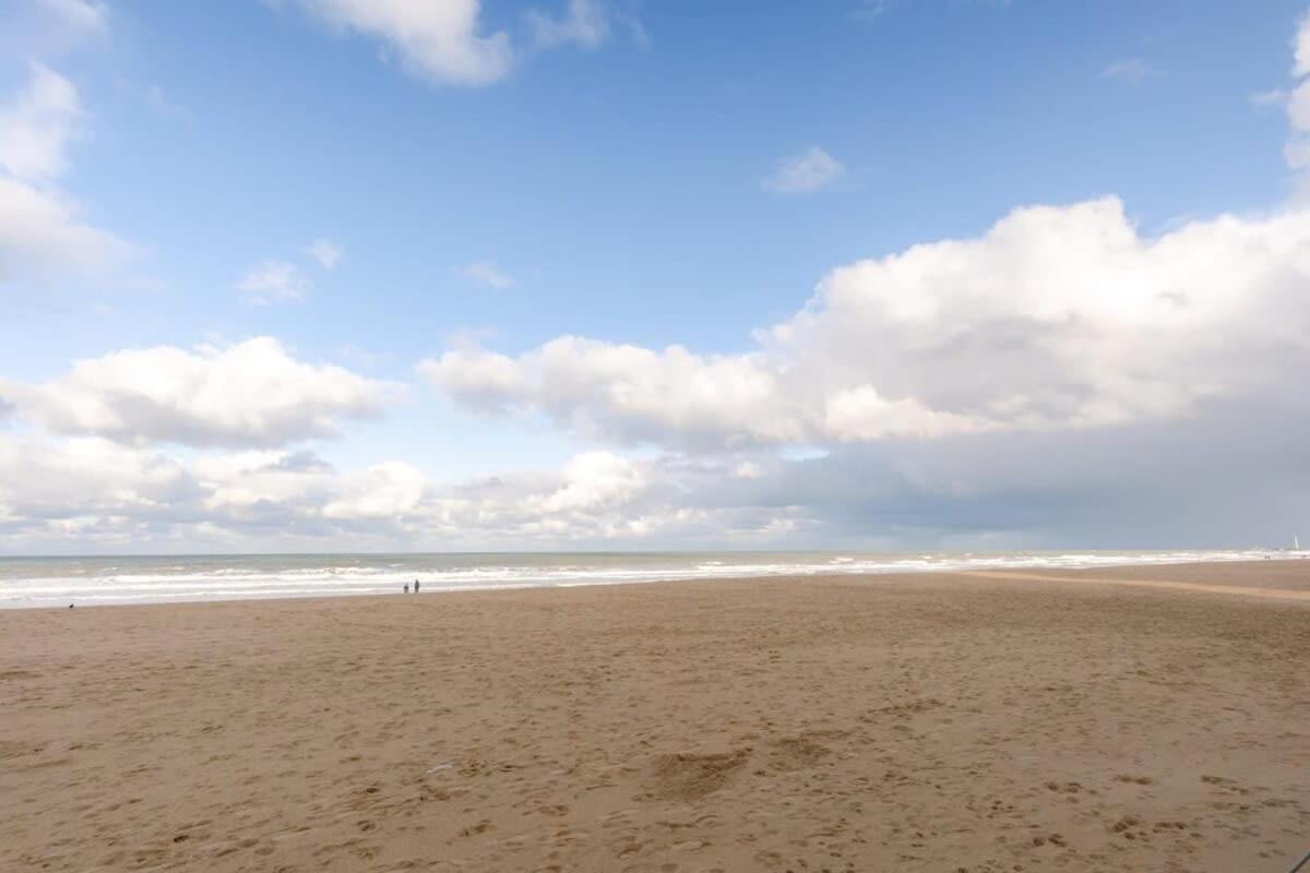 Huswell - Beautiful seaview apartment with private garage