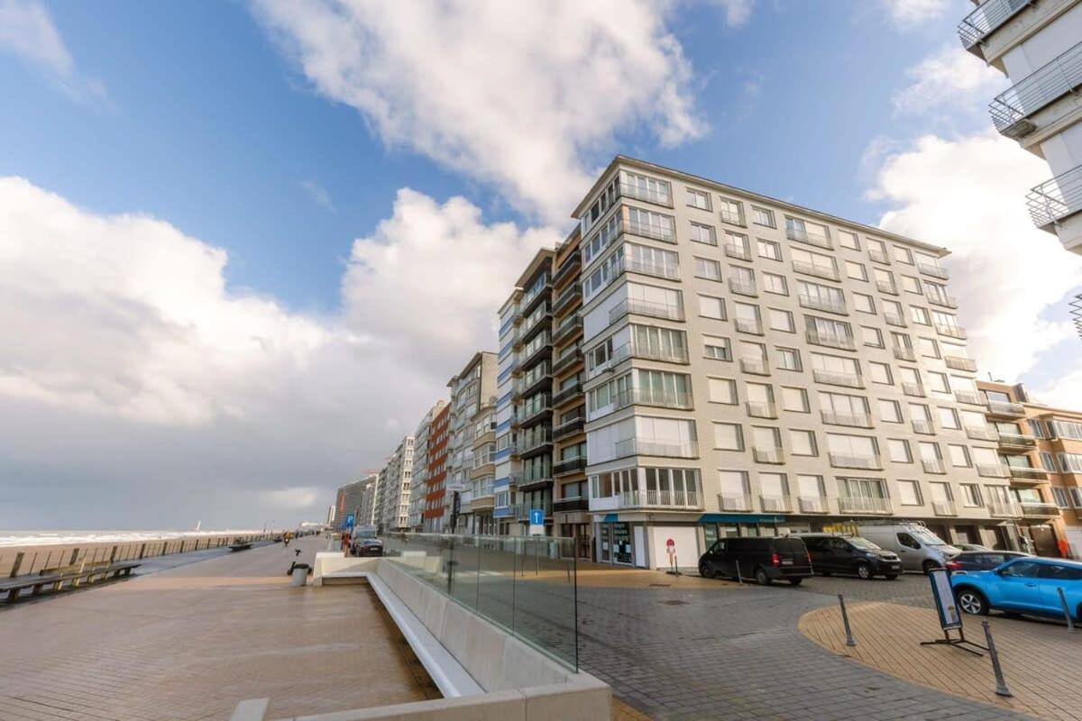 Huswell - Beautiful seaview apartment with private garage