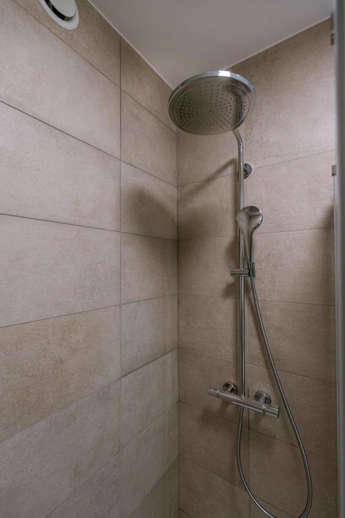 Casiola - Beautiful apartment with terrace and parking