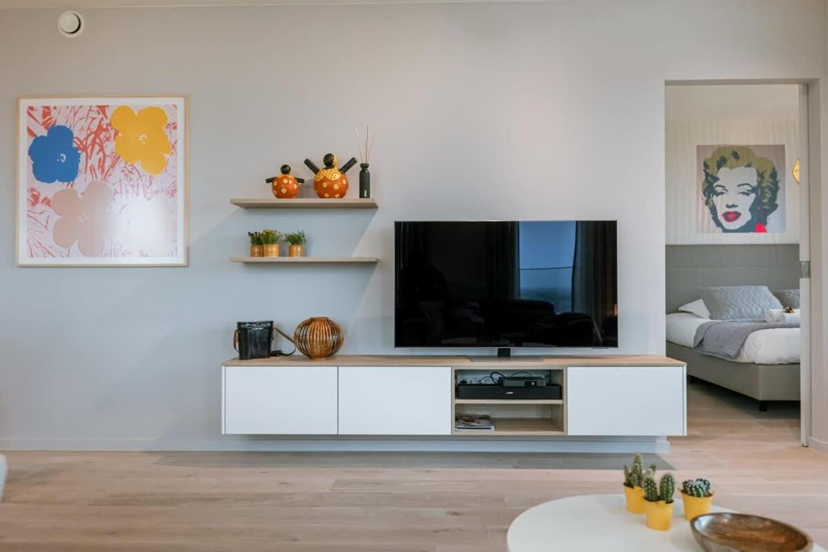 Huswell - Apartment with fantastic view, terrace and parking
