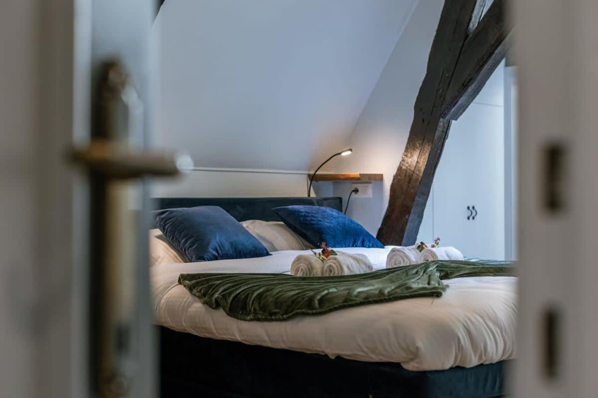 Authentic apartment in the historic center of Antwerp