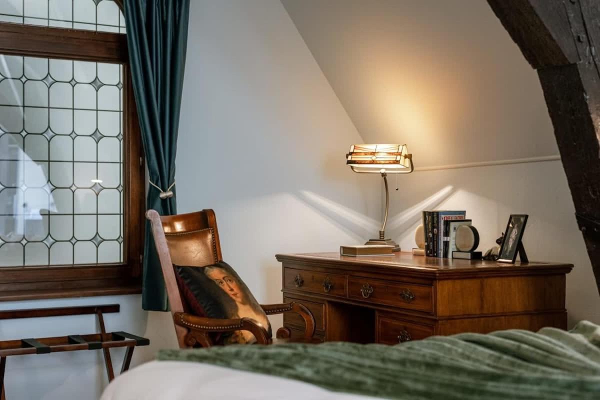 Authentic apartment in the historic center of Antwerp