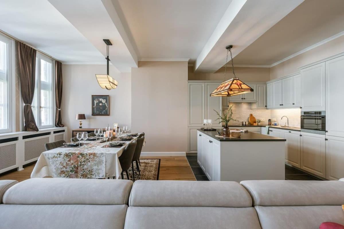 Authentic apartment in the historic center of Antwerp