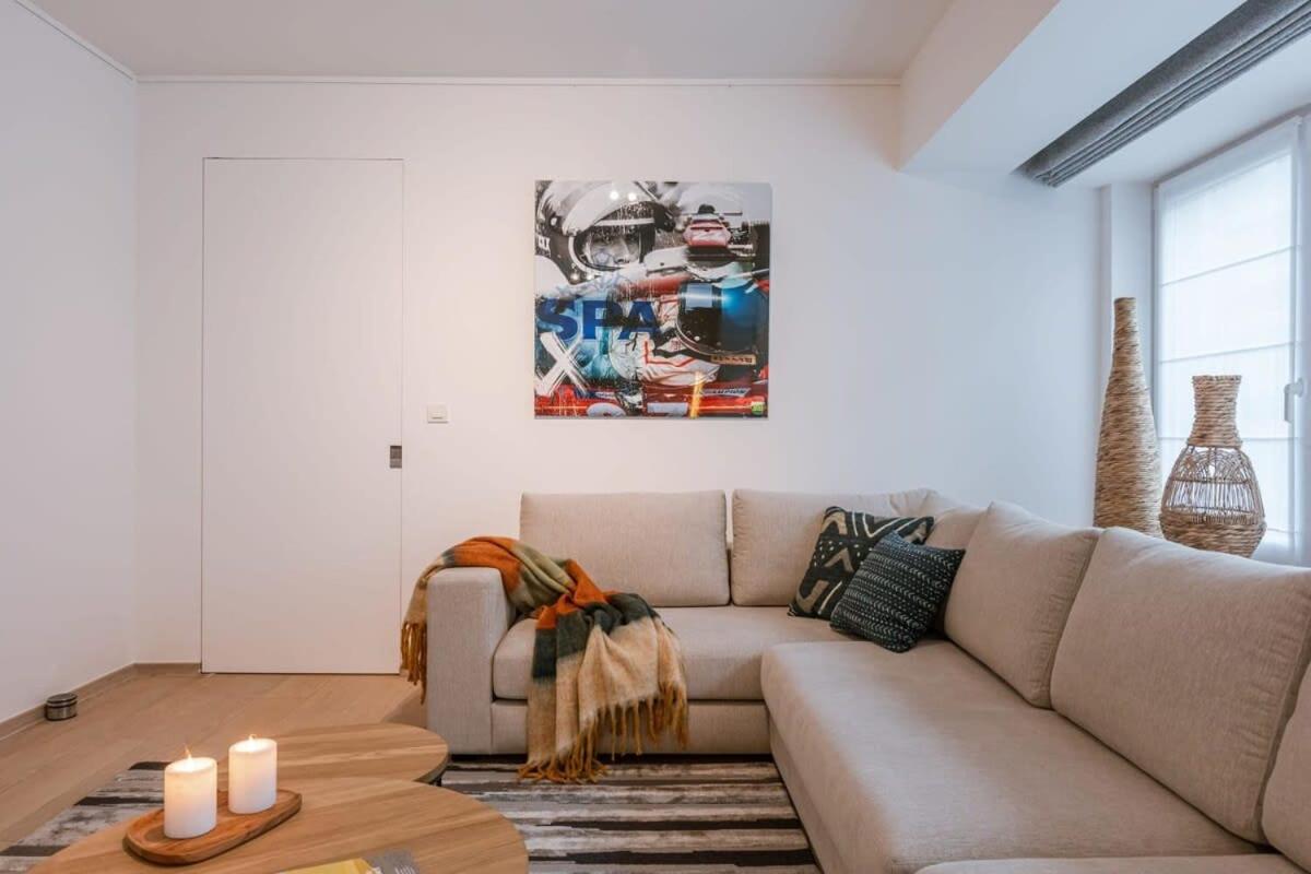 Spacious apartment with parking on prime location