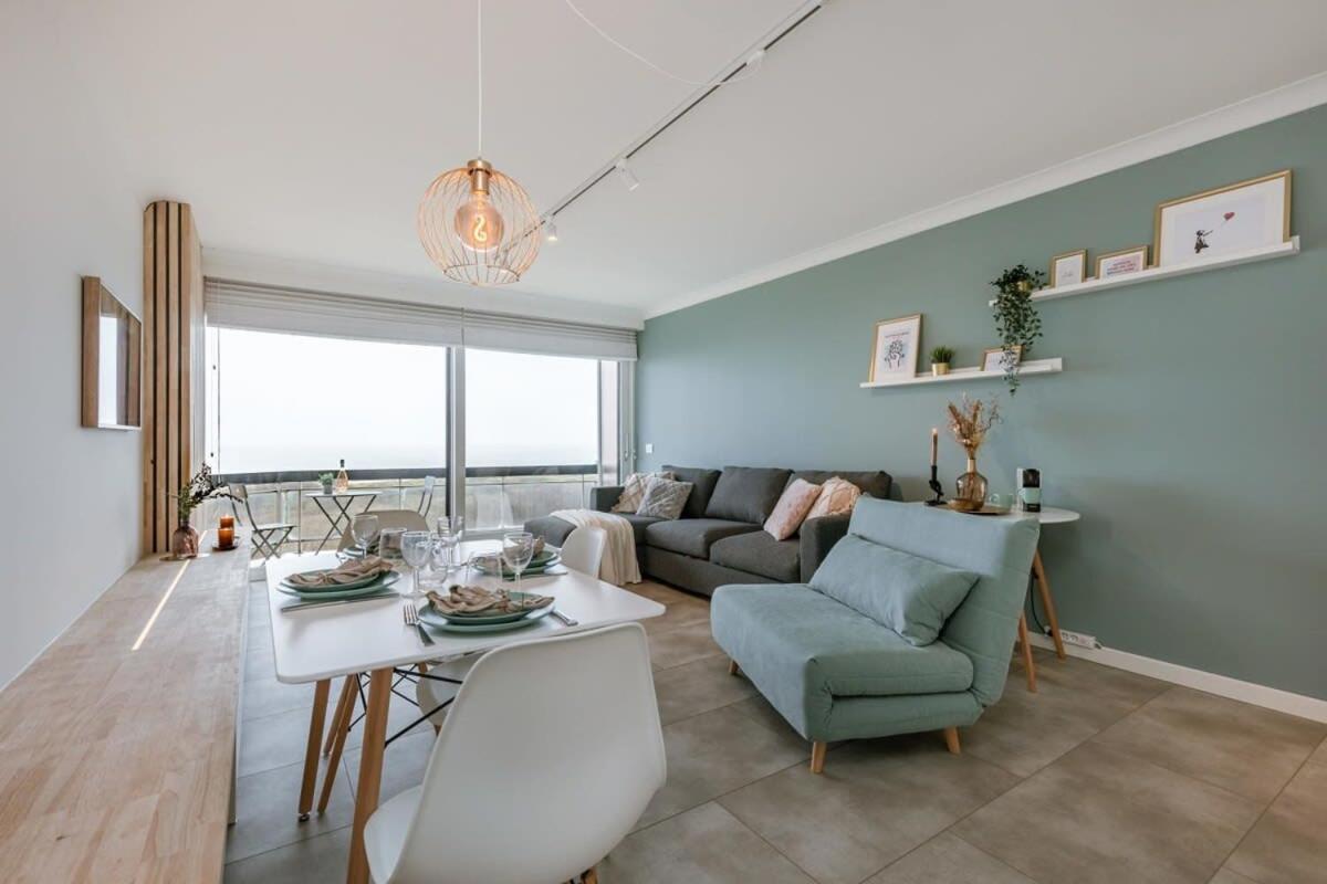 Huswell - Modern studio with seaview and parking