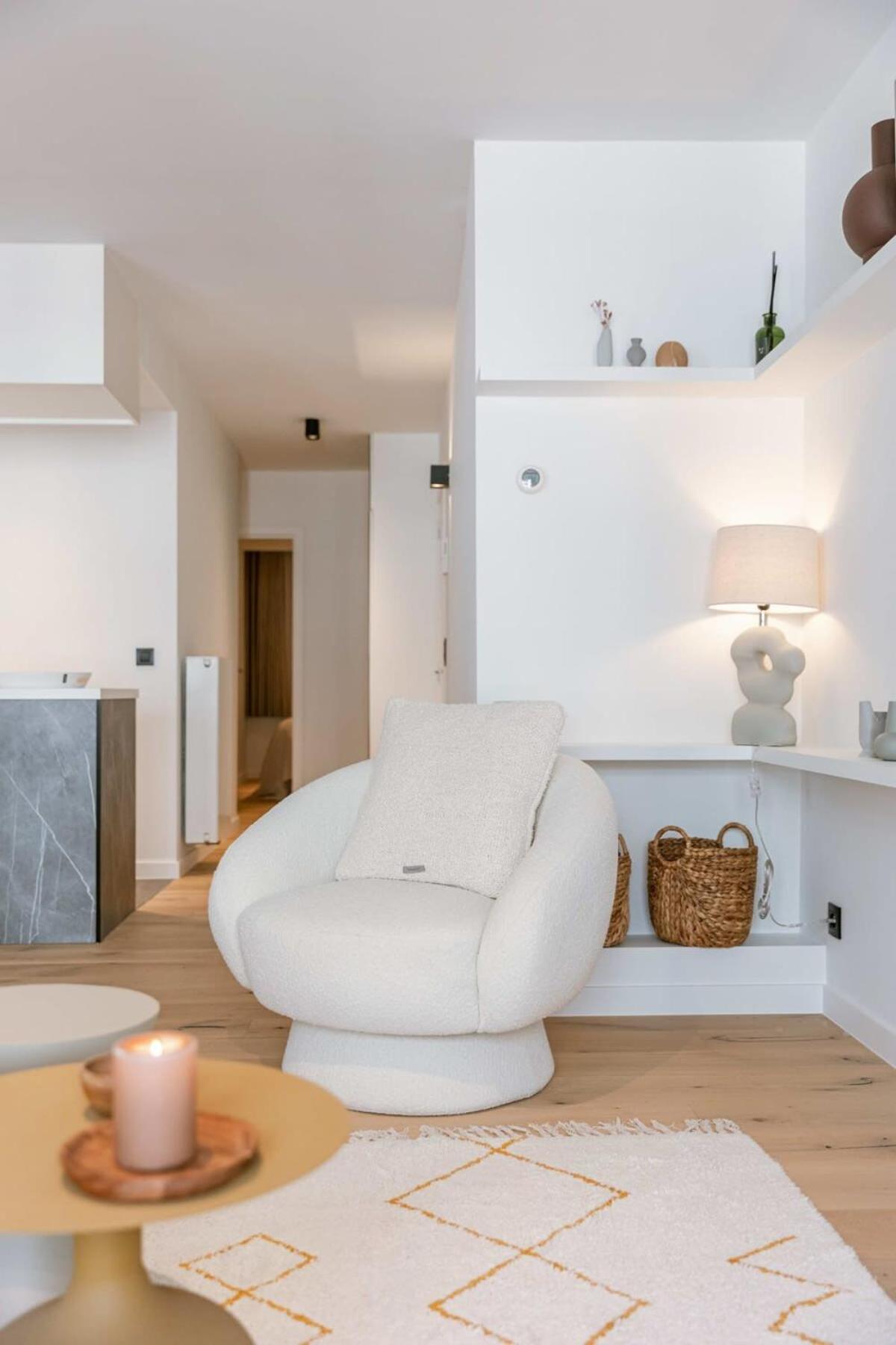 High-end apartment in centre of Knokke with parking