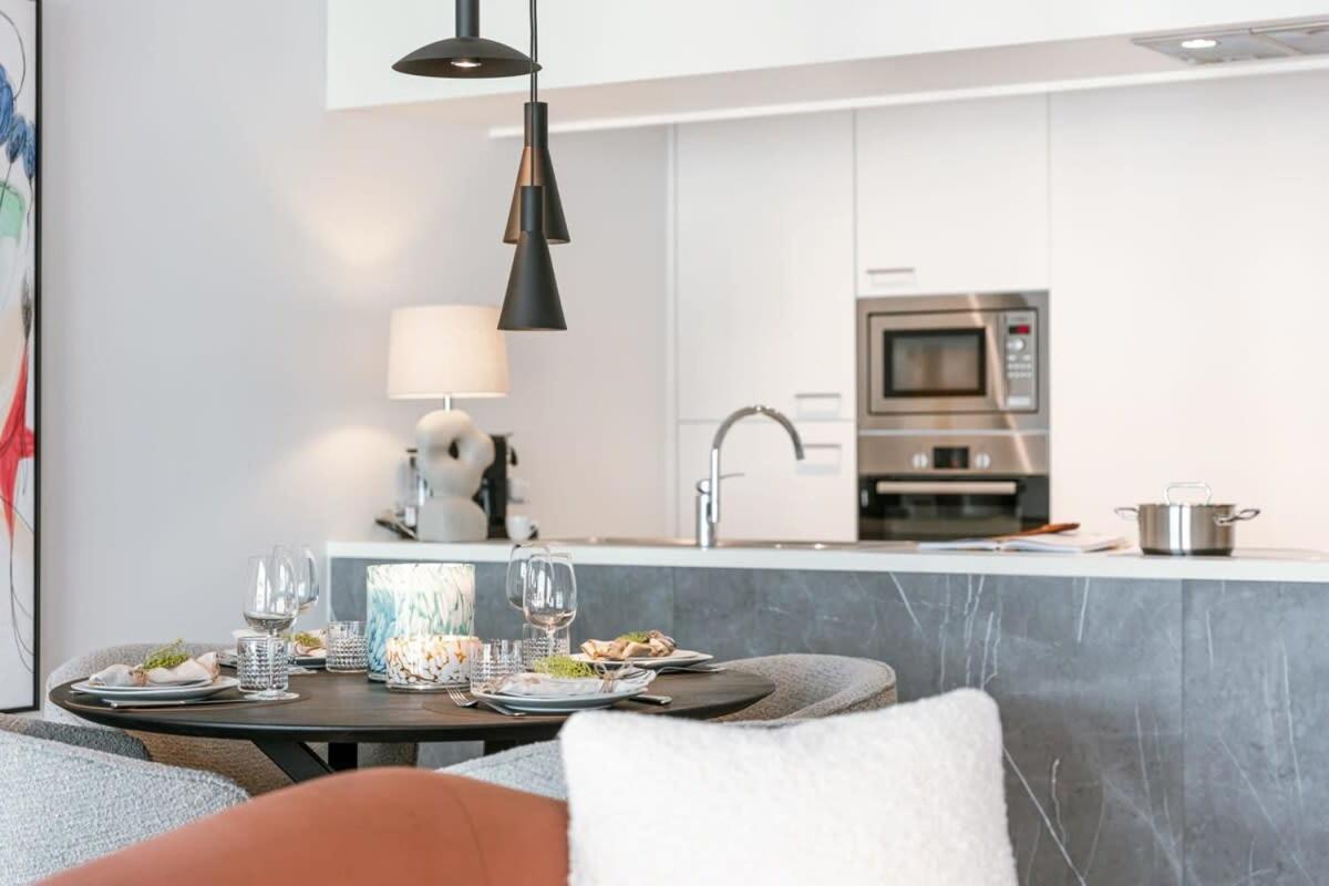 High-end apartment in centre of Knokke with parking