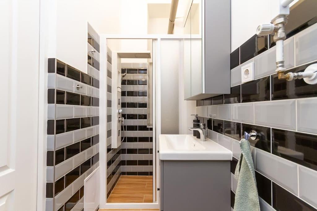 Kazinczy Gem Studio 7th district Haven by NW