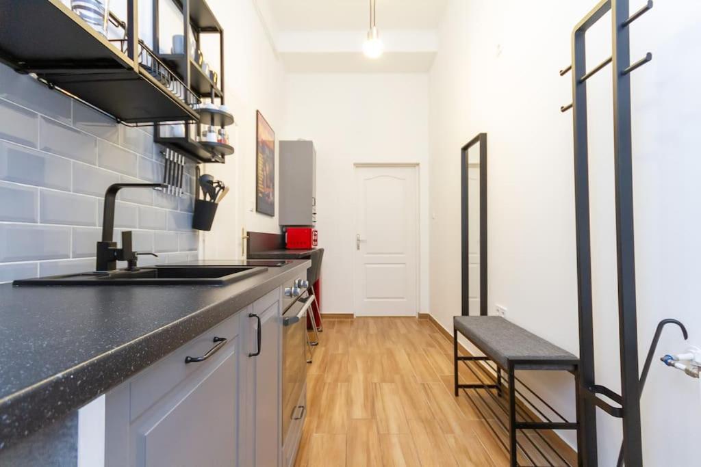 Kazinczy Gem Studio 7th district Haven by NW