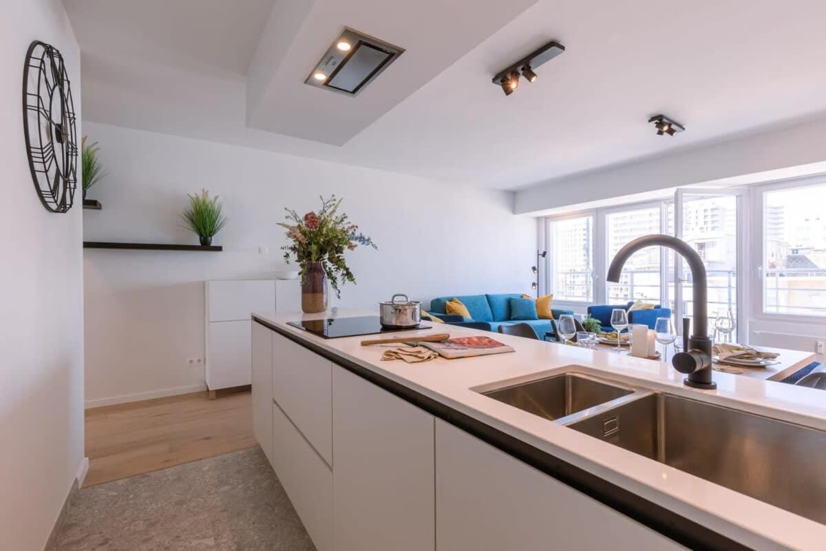 Huswell - Lovely apartment with lateral sea view and parking view 4