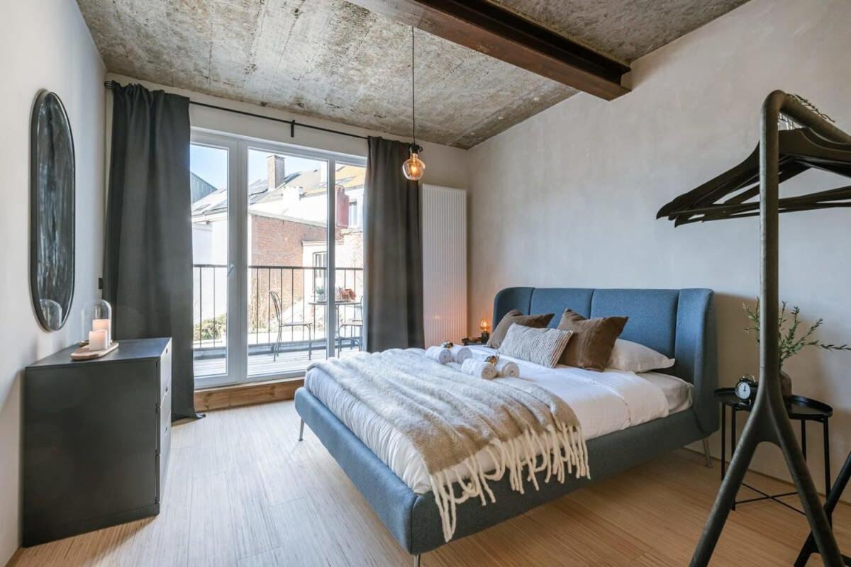 Industrial apartment with terrace in Antwerp