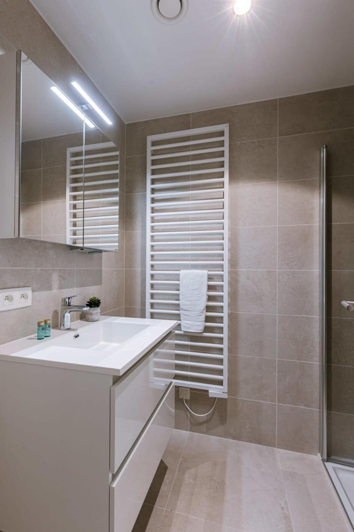 Huswell - Stylish apartment with harbour view
