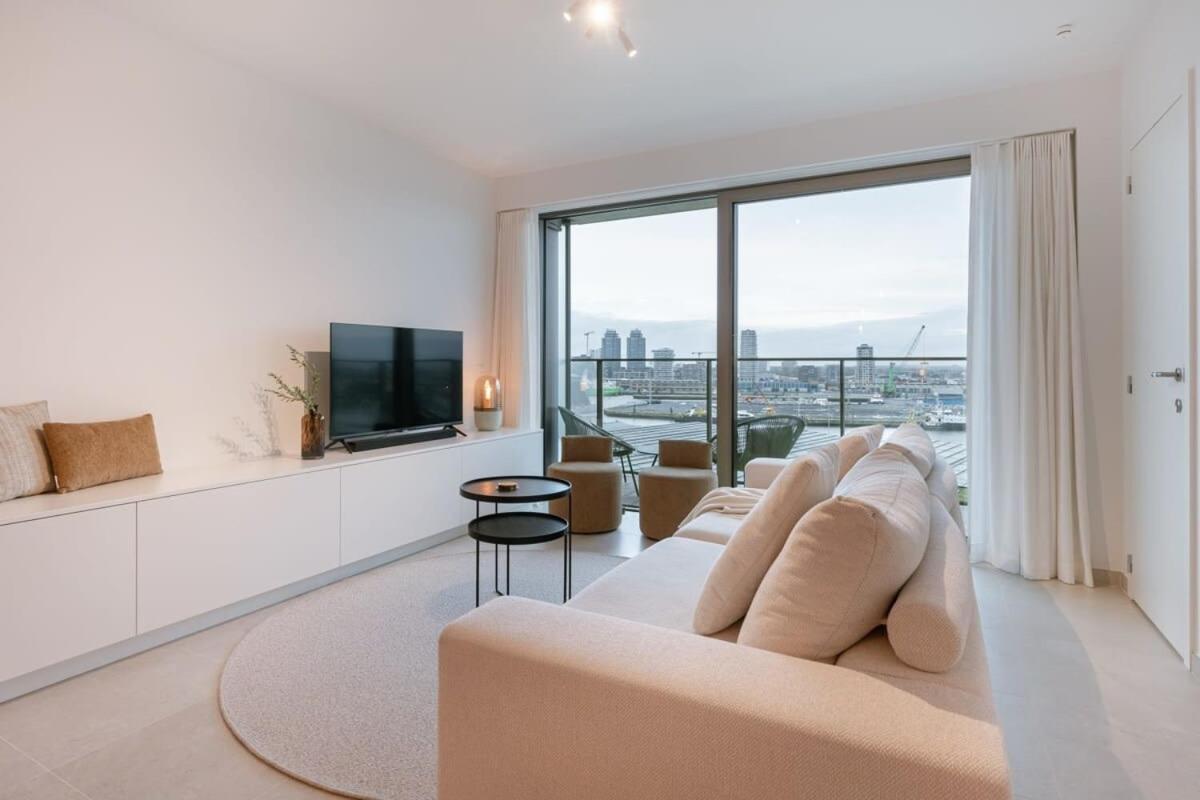 Huswell - Stylish apartment with harbour view