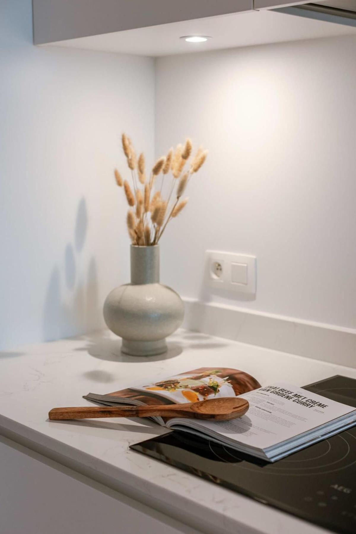 Huswell - Stylish apartment with harbour view