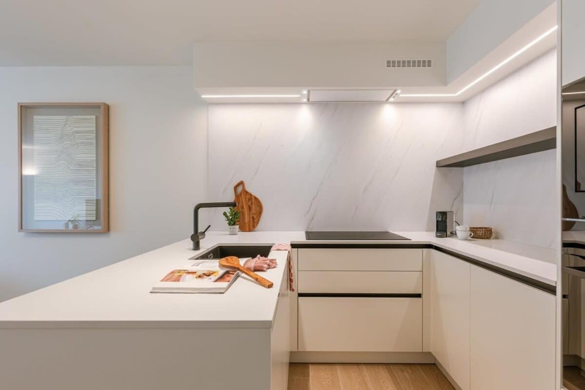 Comfortable apartment on the square of De Panne