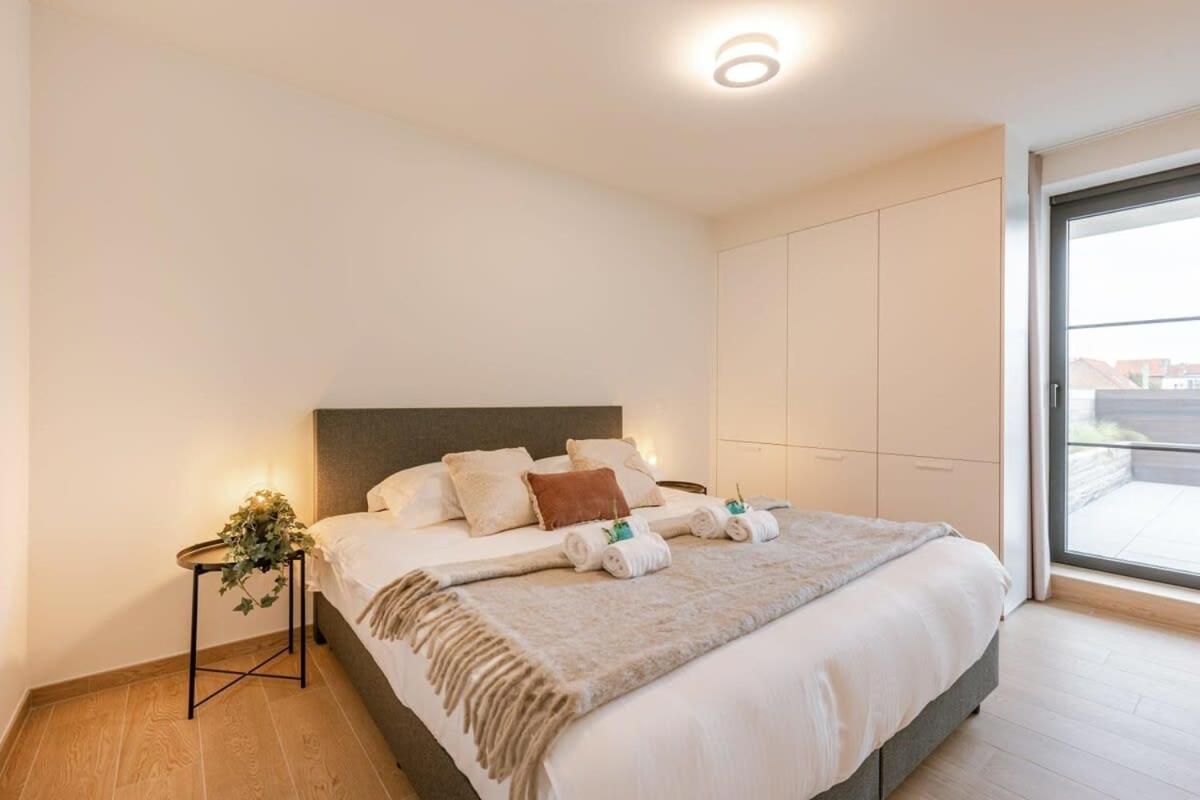 Comfortable apartment on the square of De Panne