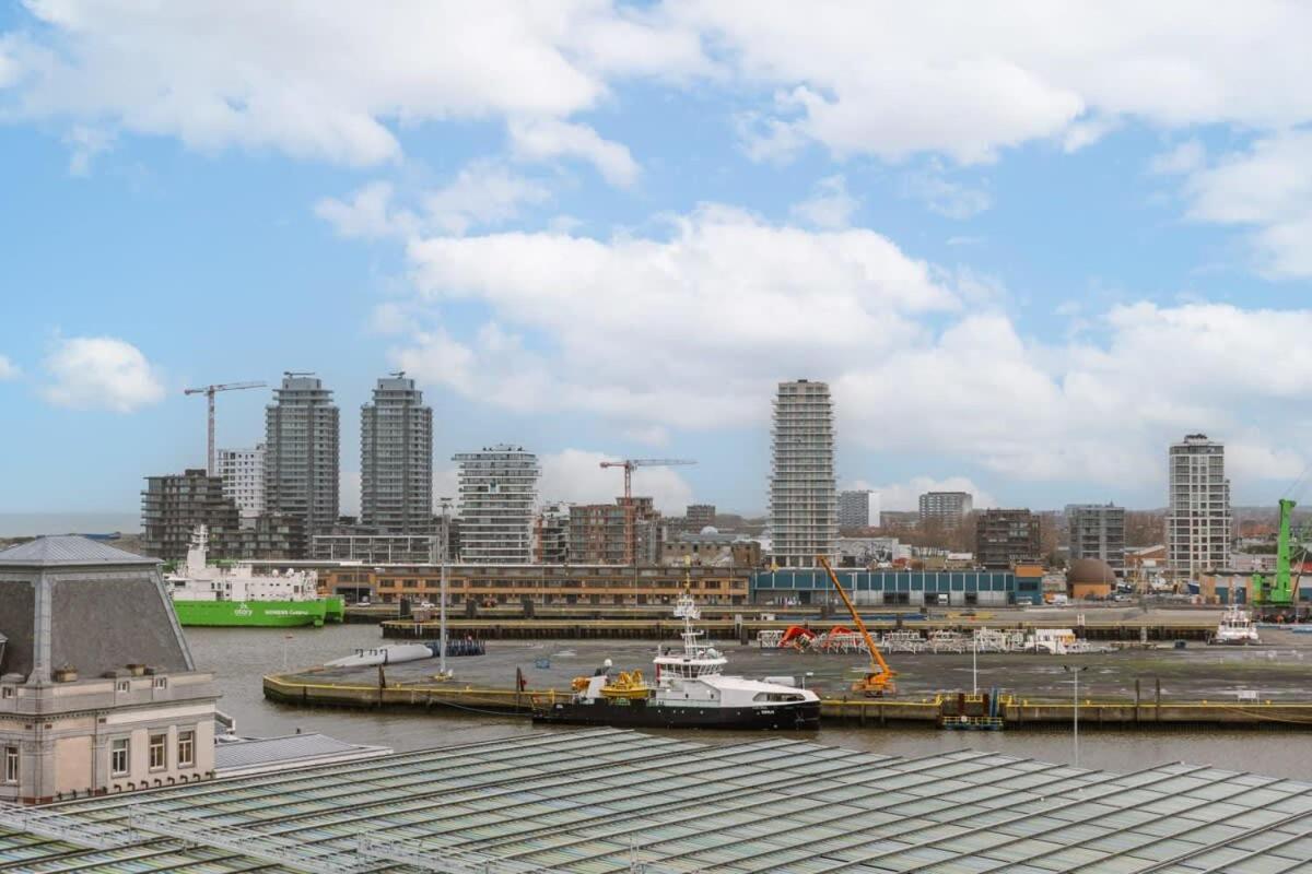 Huswell - Stylish apartment with harbour view