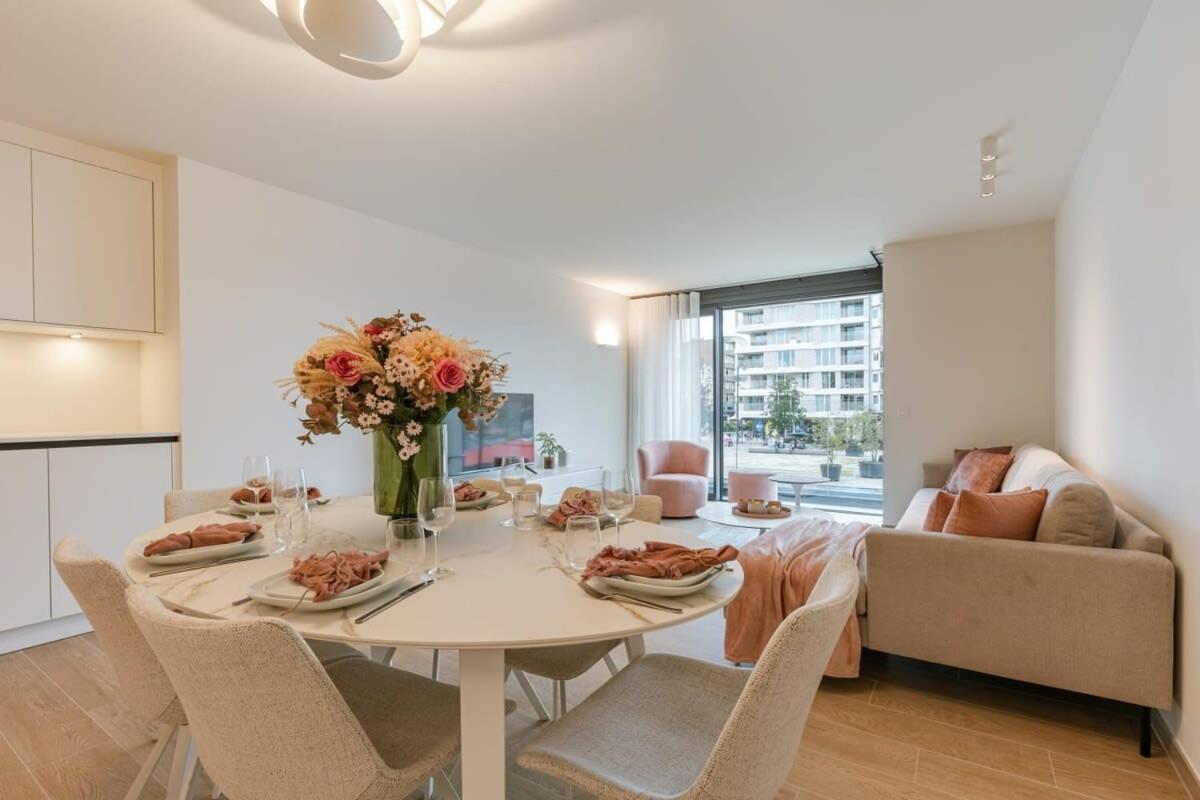 Comfortable apartment on the square of De Panne