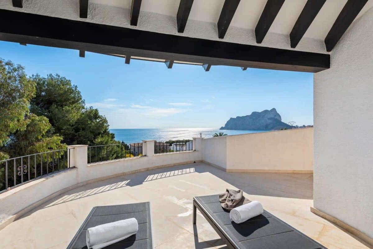 Relax in luxury at this stunning seaside Villa