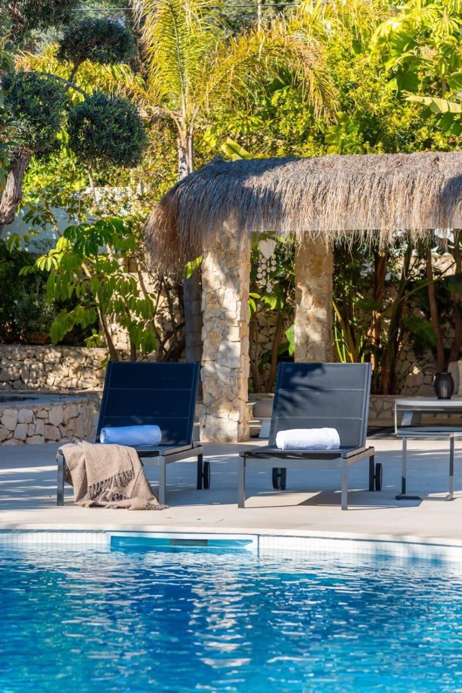 Relax in luxury at this stunning seaside Villa