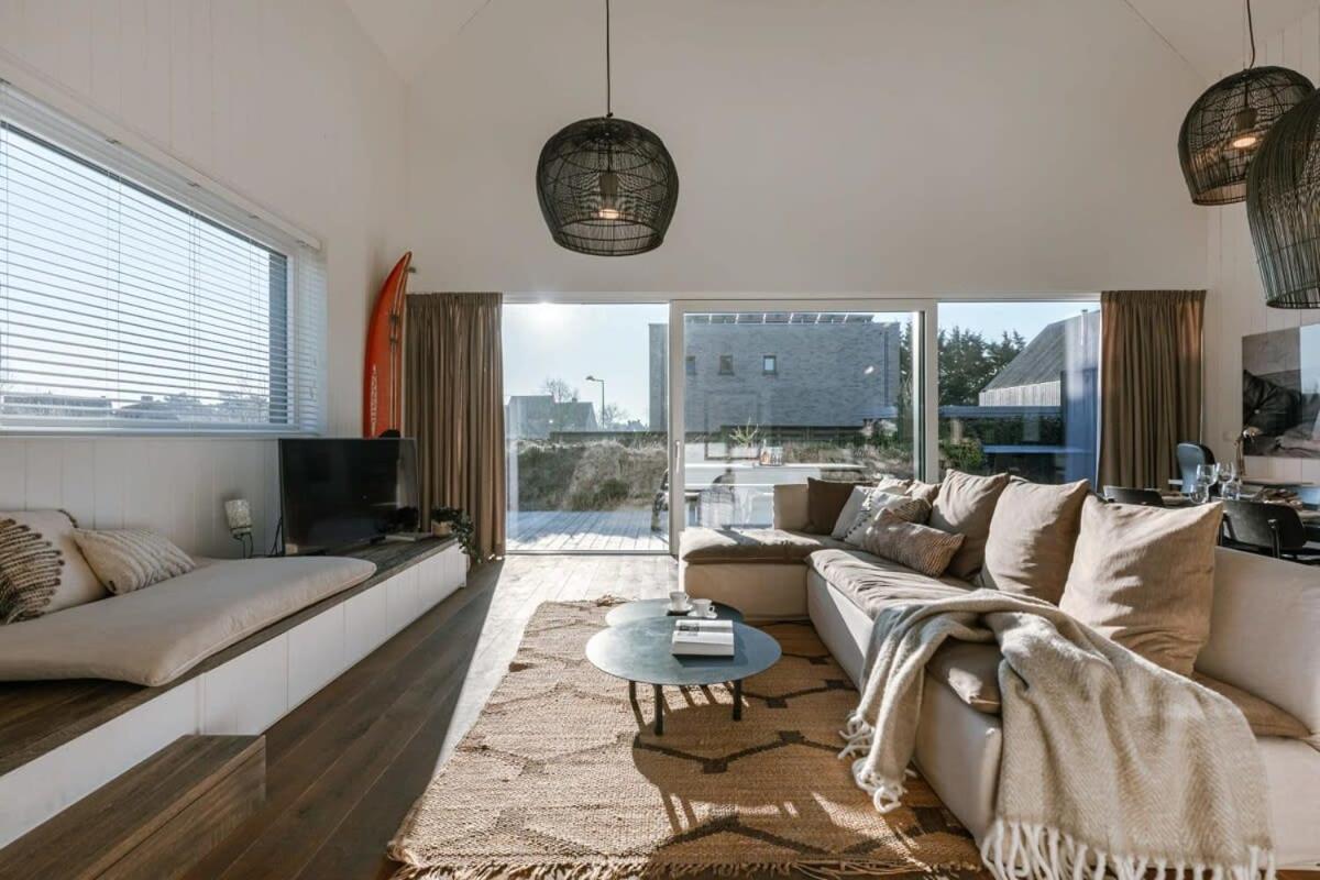 Stylish and spacious vacation home close to the beach